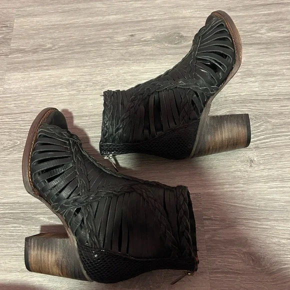 Freebird Black Braided Heeled Boots - Picture 6 of 8